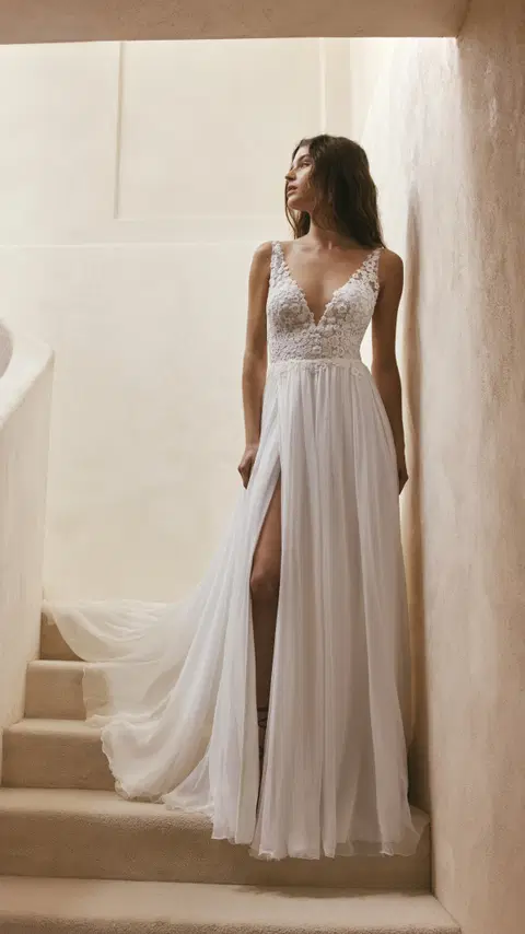 Amara wedding dress by Anna Kara, A-line, chiffon