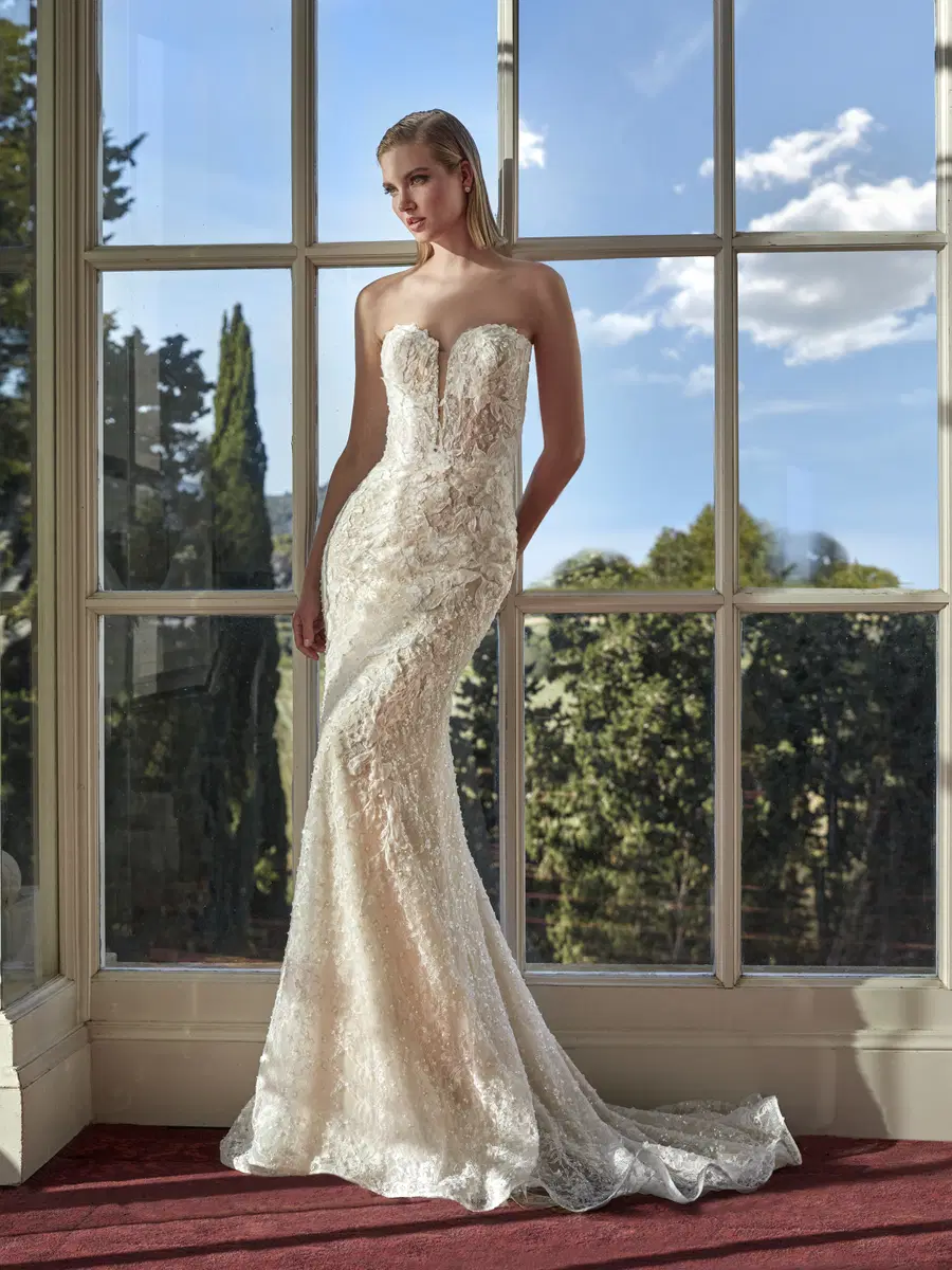 BLOS by Pronovias Privée - view 3 of 4