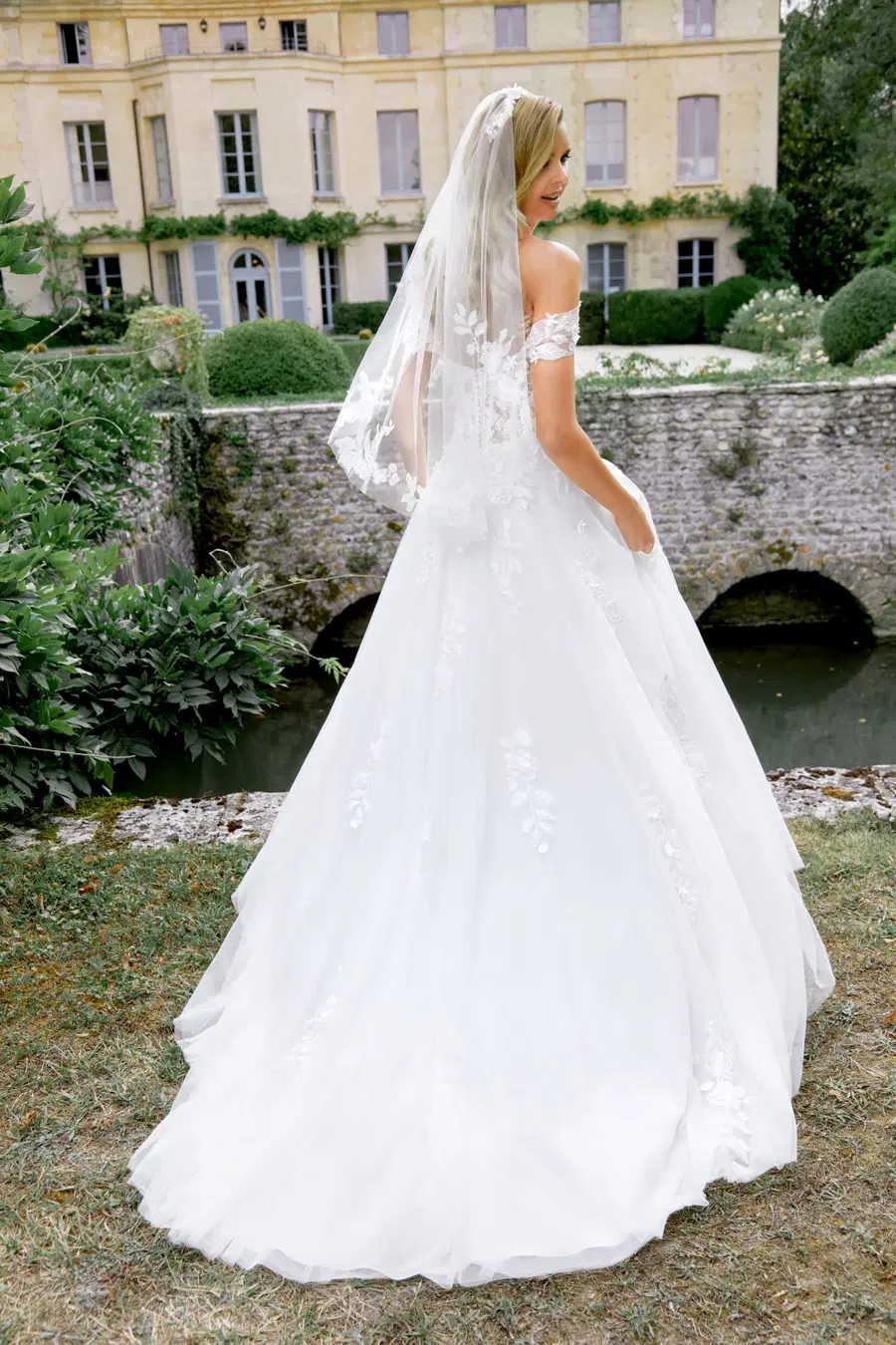 44520 by Sincerity Bridal - view 6 of 7