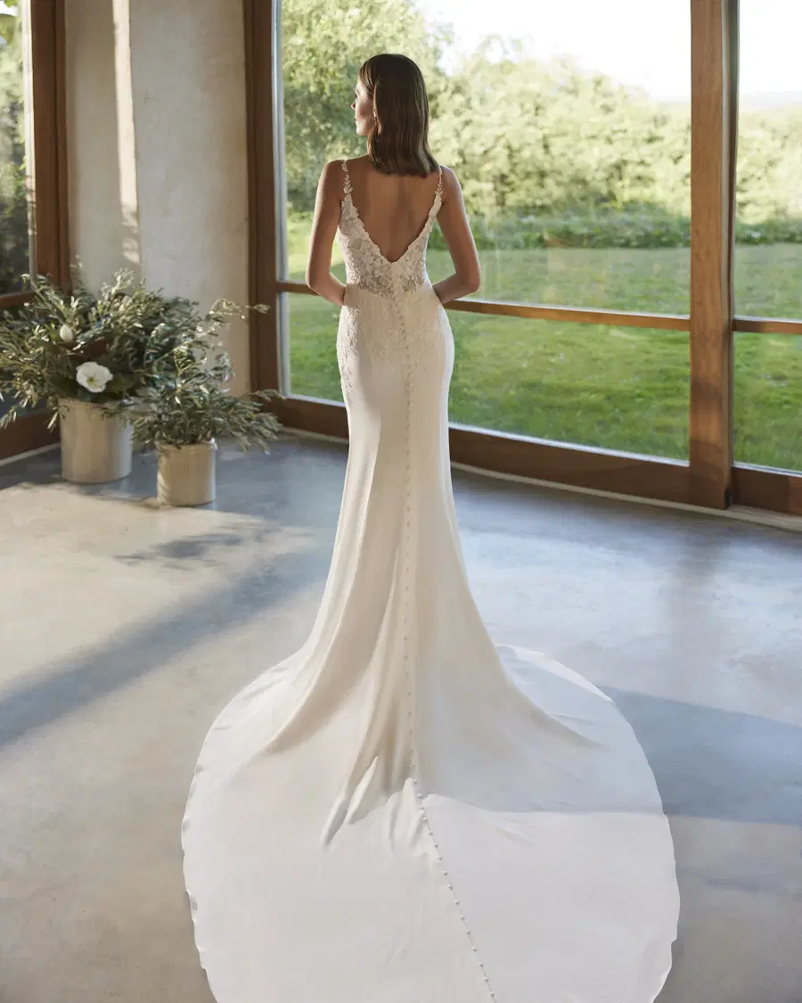 Nereida by Alma Novia - view 3 of 3