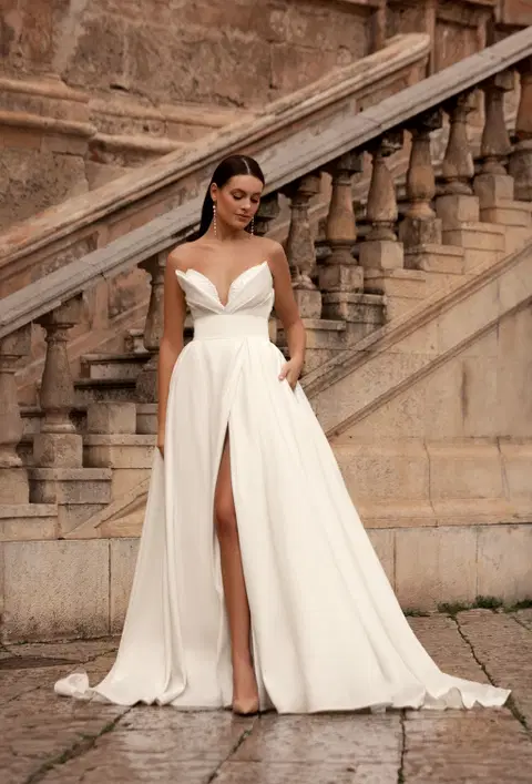 Style 8331 wedding dress by Monica Loretti, A-line, satin