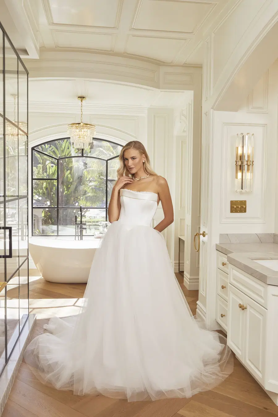 Hepburn by Casablanca Bridal: Ball Gown silhouette, scoop neckline, short sleeves, tulle