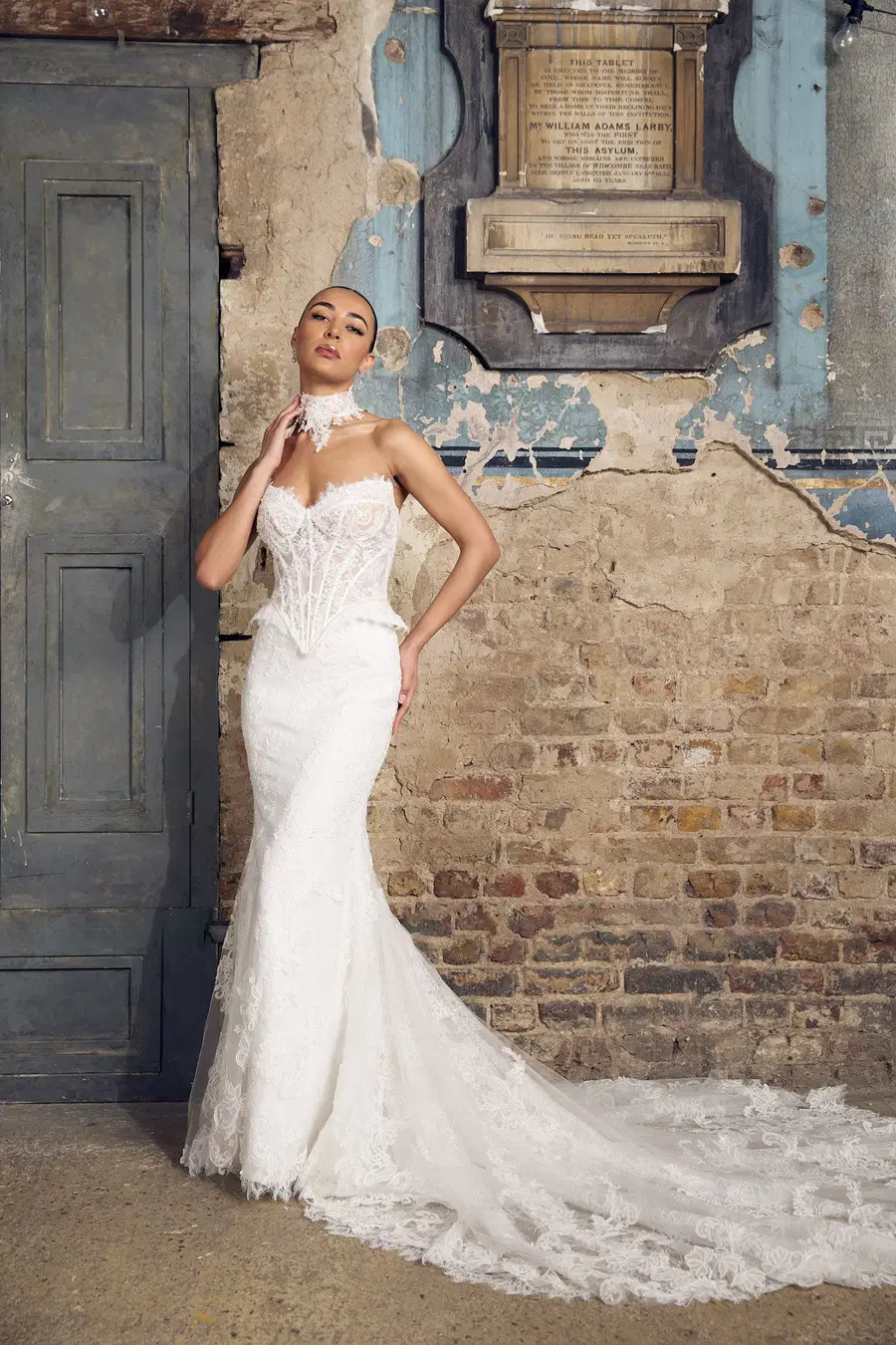 Aldwych von Dando London: Fit and Flare, Gerader Ausschnitt, Ärmellos, Spitze