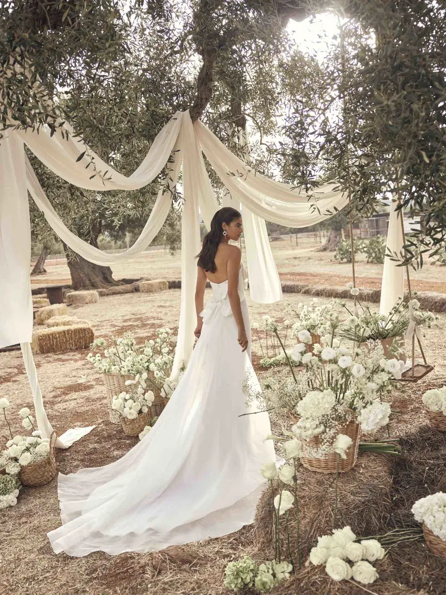 Mona von Modeca Bridal - Ansicht 2 von 8