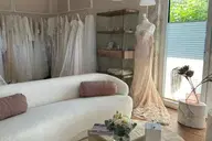 Bei Lys Kyss Bridal Boutique