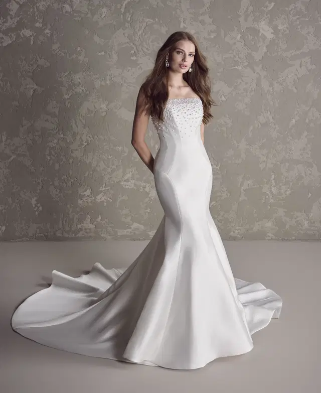 Jasper by Sottero & Midgley: Fit & Flare silhouette, straight neckline, sleeveless, chiffon
