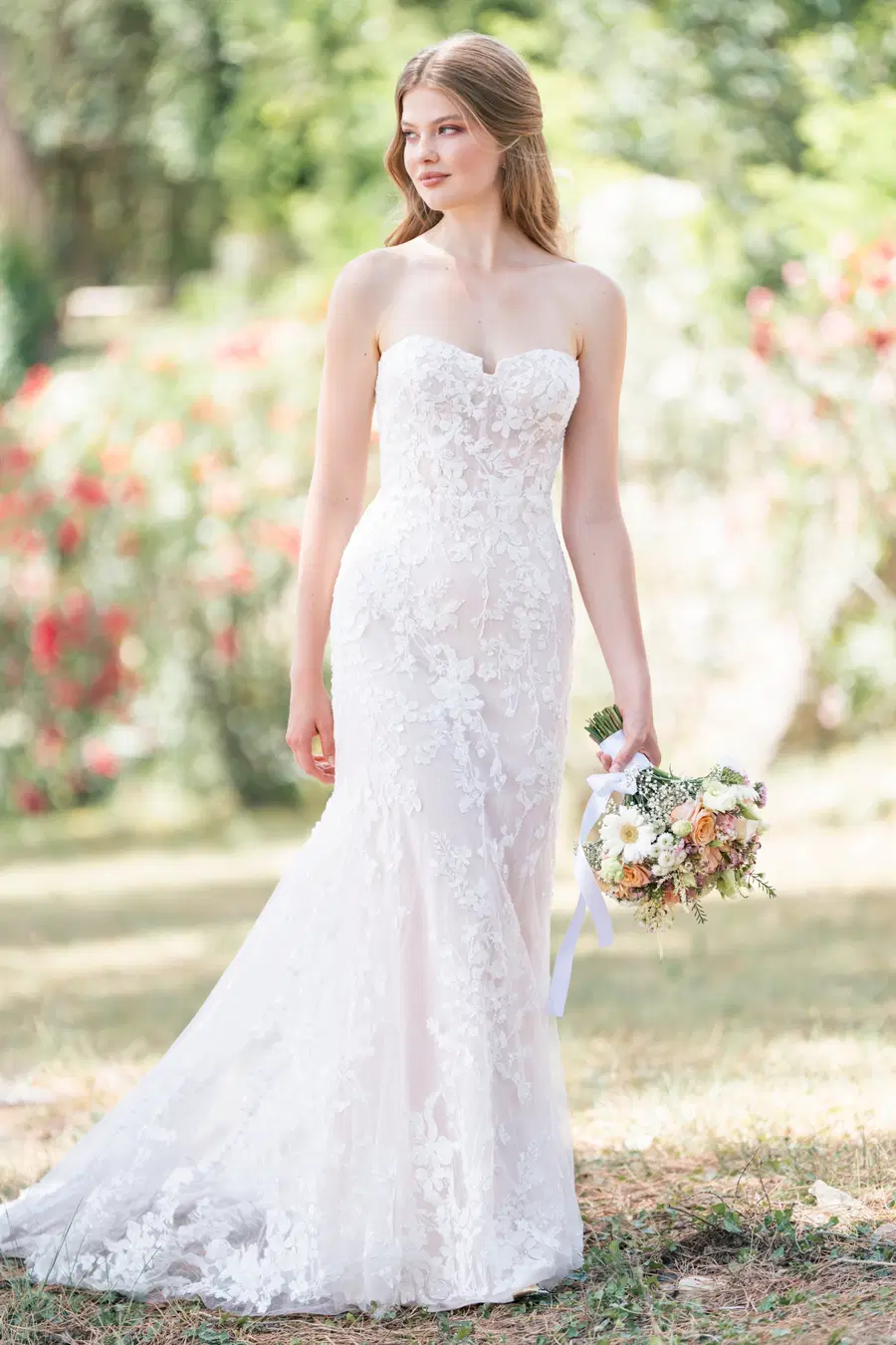 R3802 by Allure Romance: Mermaid silhouette, sweetheart neckline, sleeveless, lace