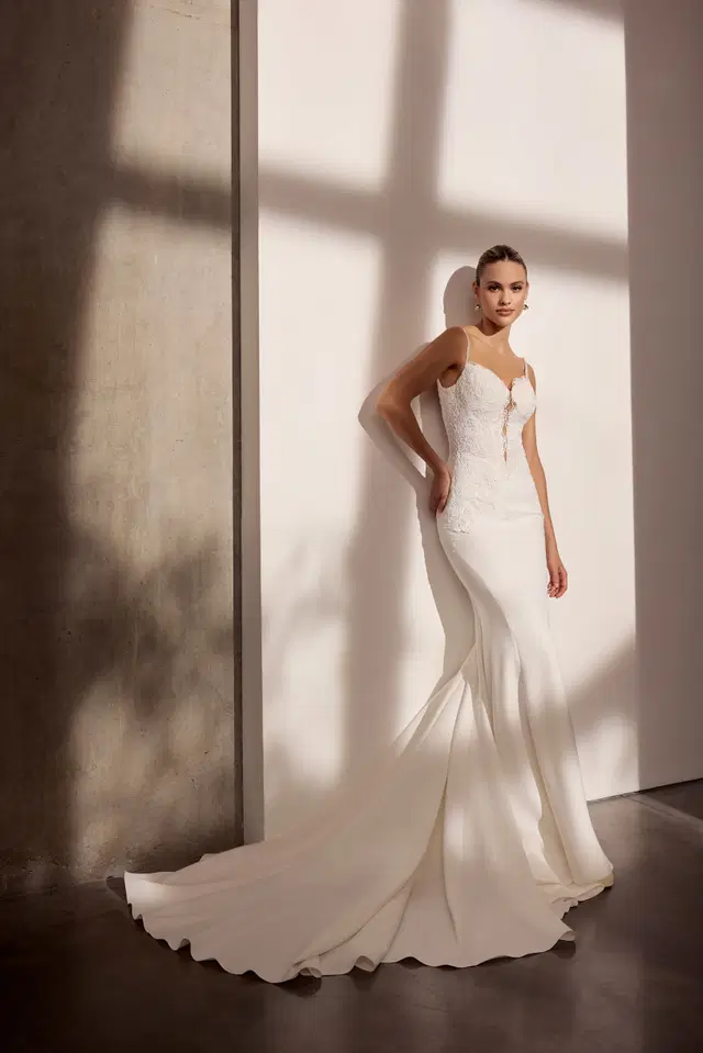 Sofia by Avenue by Josephine Scott: Trumpet silhouette, sweetheart neckline, sleeveless, crepe