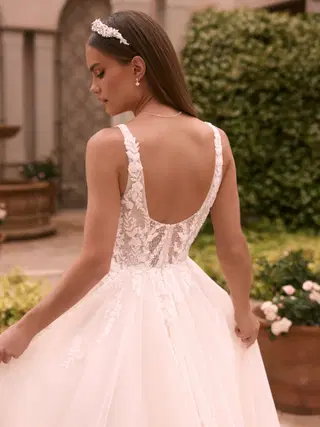 Clorinde by Bianco Evento - view 3 of 6
