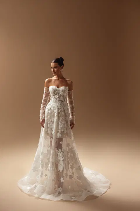 Miley wedding dress by Ella Novia, trumpet, tulle