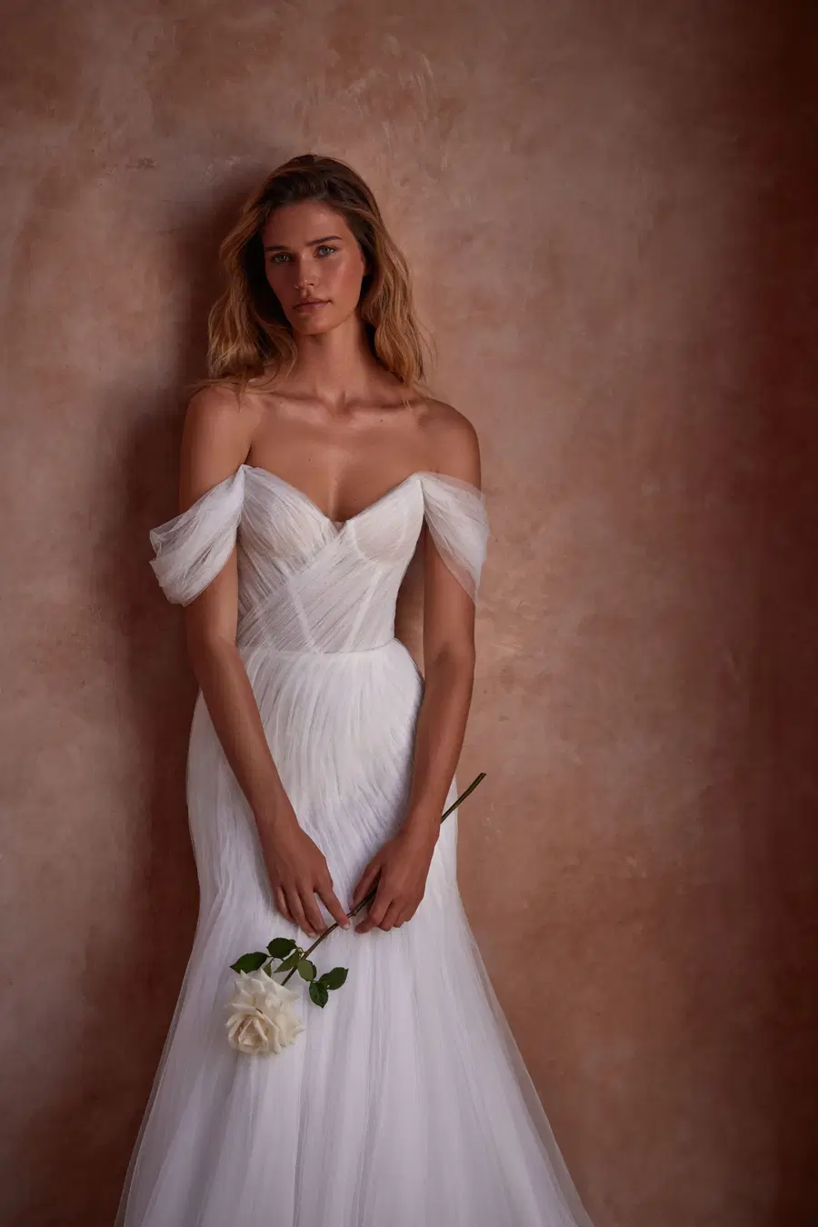 Davina by Milla Nova: Mermaid silhouette, square neckline, tulle