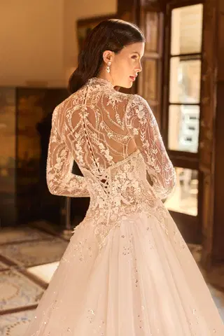 8363 by Monica Loretti - view 4 of 6