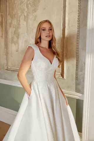44547 by Sincerity Bridal - view 3 of 8