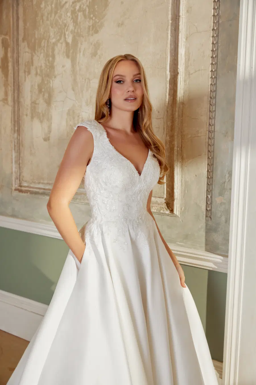 44547 by Sincerity Bridal - view 3 of 8