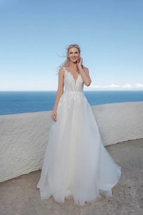 Style B2318 wedding dress by Amera Vera, A-line, tulle