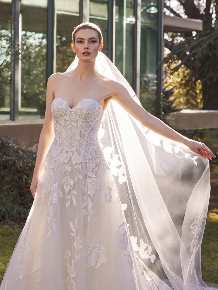 DELICATE by Pronovias - view 4 of 4