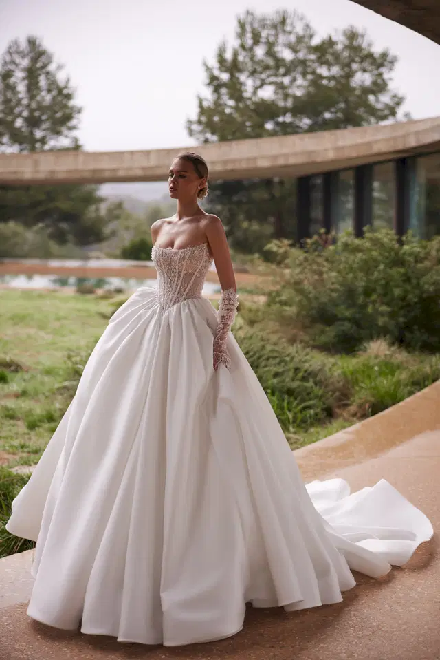 Aimee by Eva Lendel: Ball Gown silhouette, straight neckline, separate sleeves, lace