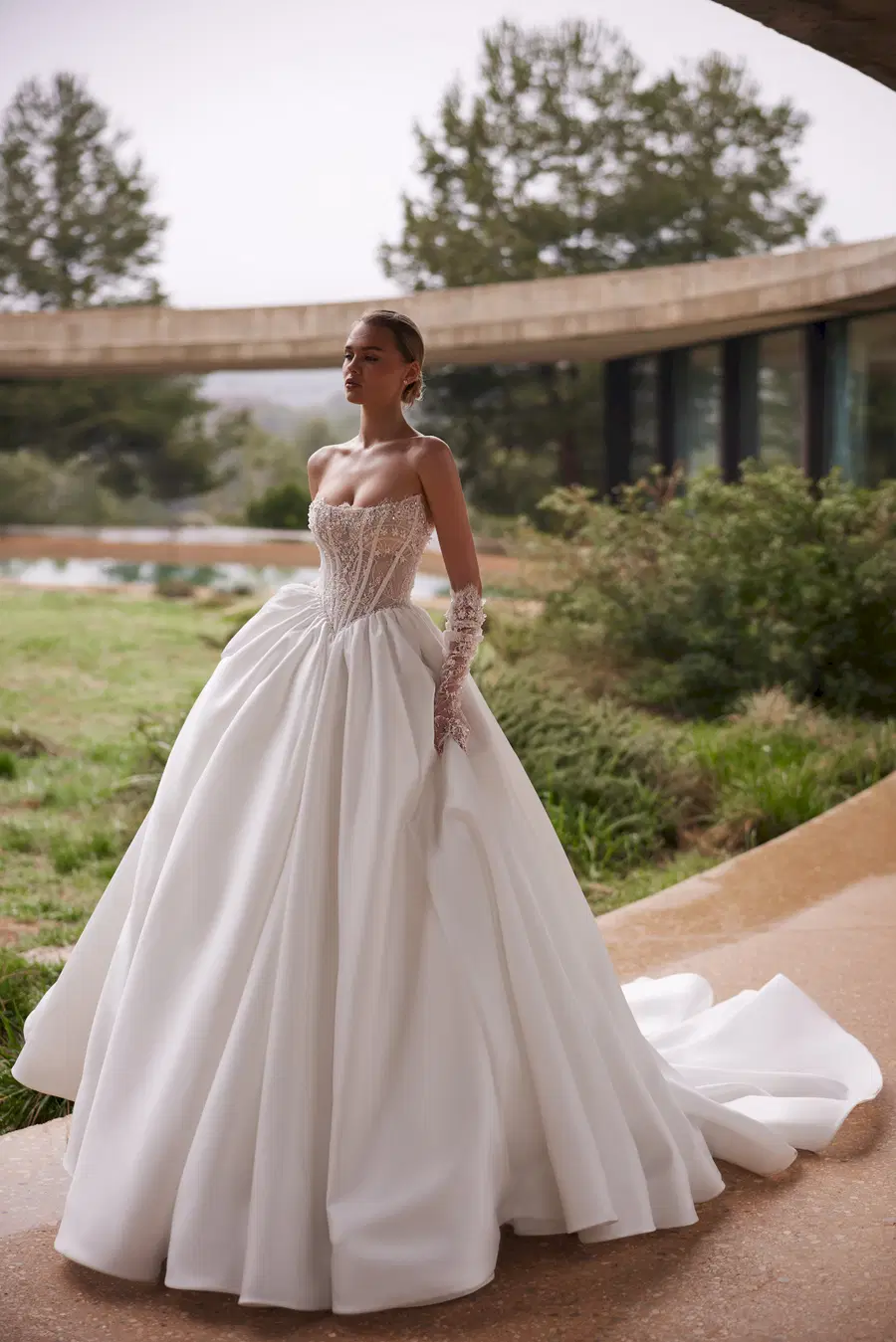 Aimee by Eva Lendel: Ball Gown silhouette, straight neckline, separate sleeves, lace