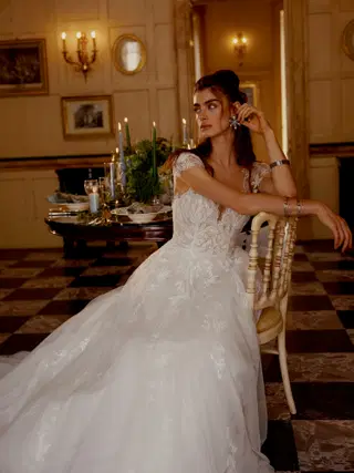 Idina by Justin Alexander - view 3 of 5