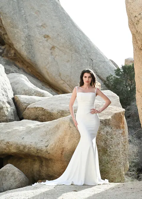 Palm Springs wedding dress by Dando London, mermaid, crepe