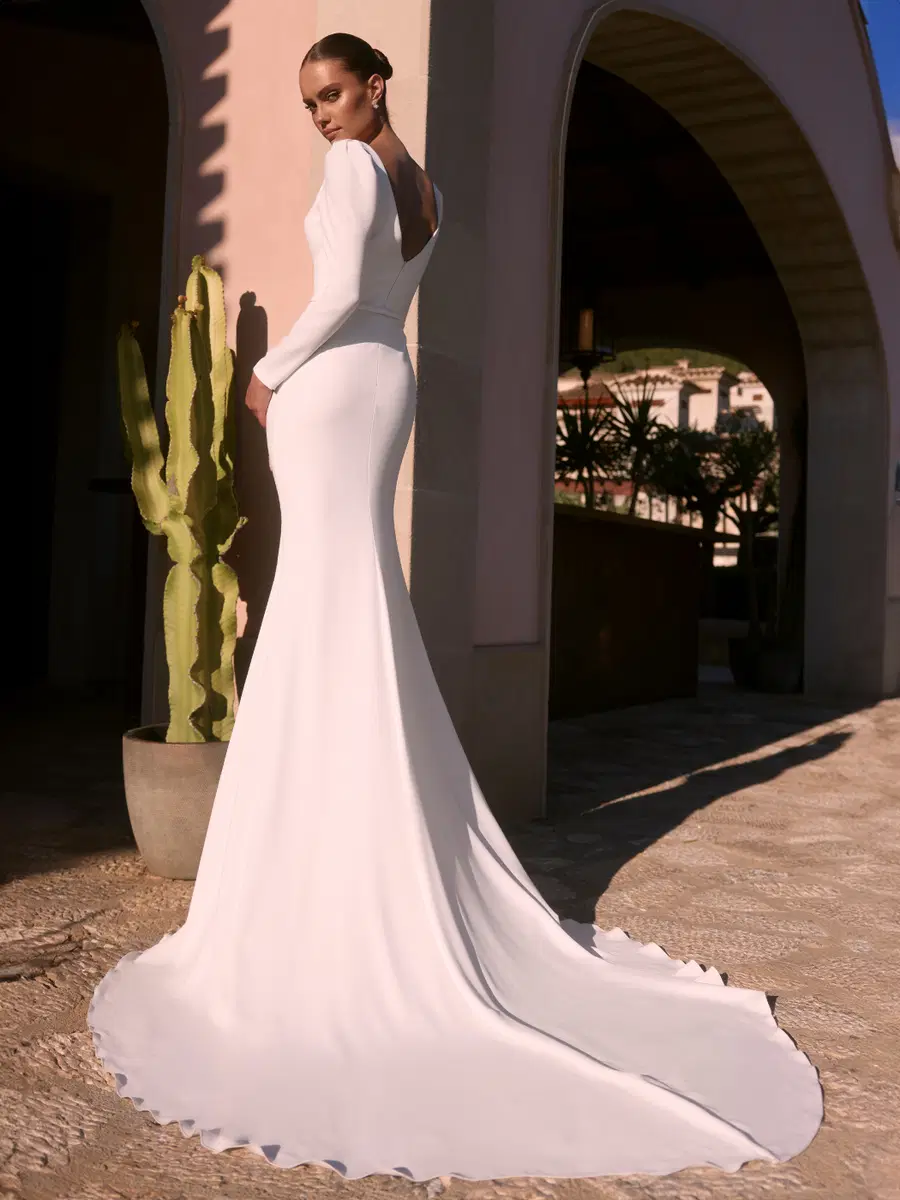 Nigrina by Bianco Evento - view 5 of 5
