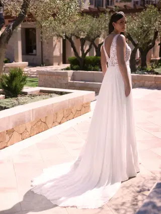 Milon c by Bianco Evento - view 3 of 4