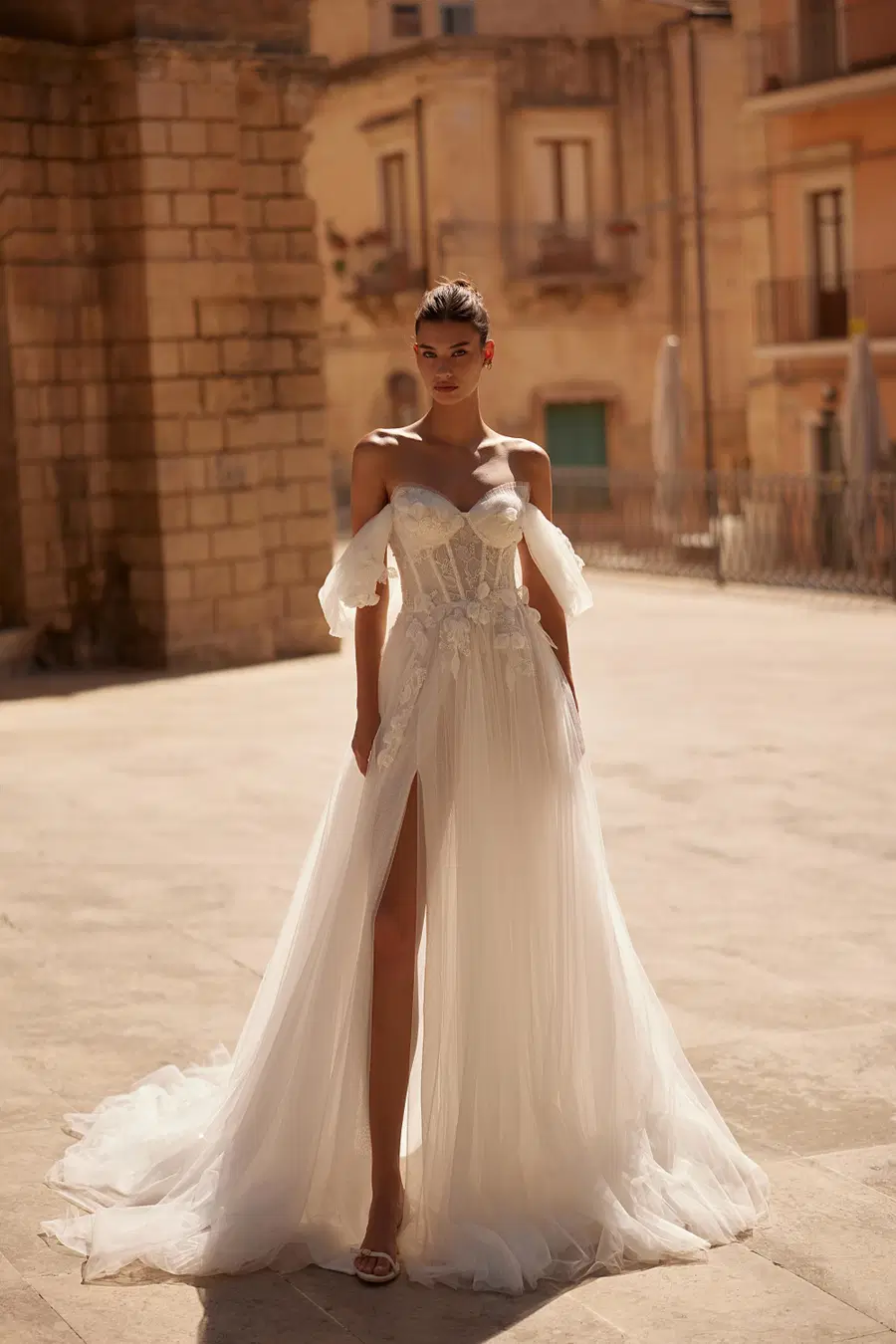 Arnella by Anne Mariée: A-Line silhouette, lace