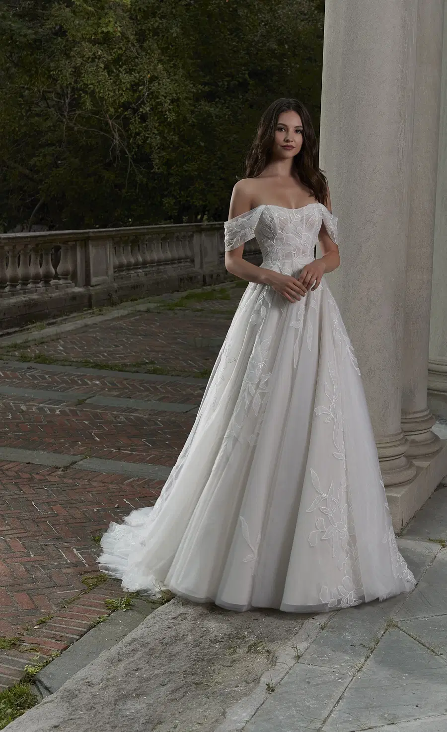 Pacifica by Mori Lee: Ball Gown silhouette, sweetheart neckline, separate sleeves, tulle