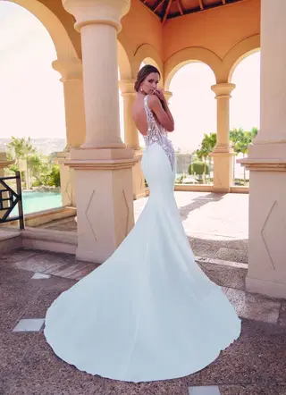 SENG by Enzoani - view 6 of 6