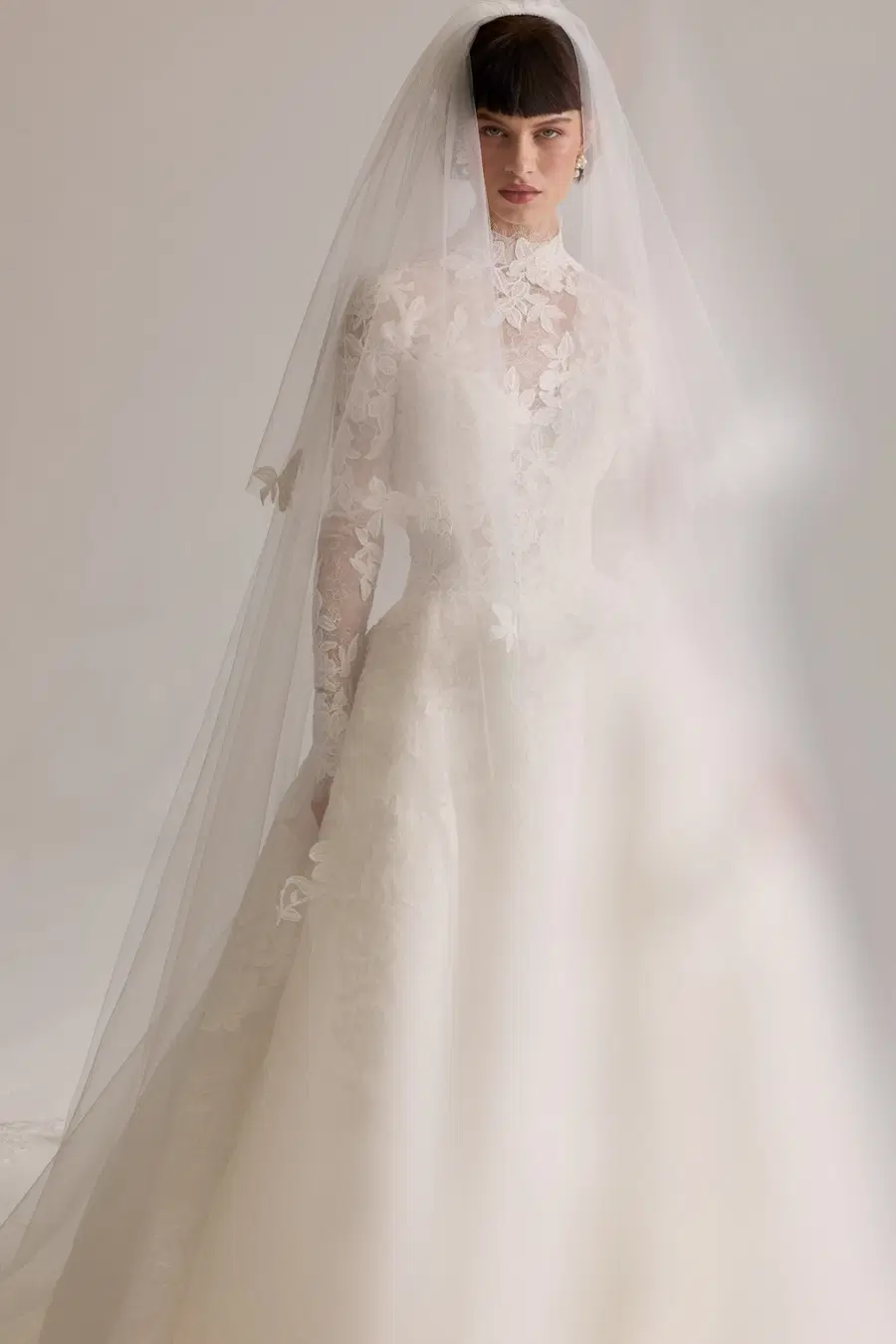 Elizabeth by Josephine Scott - view 7 of 8