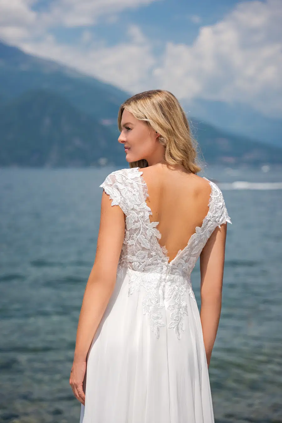 VN61 ivory by Vera Nova - view 4 of 4