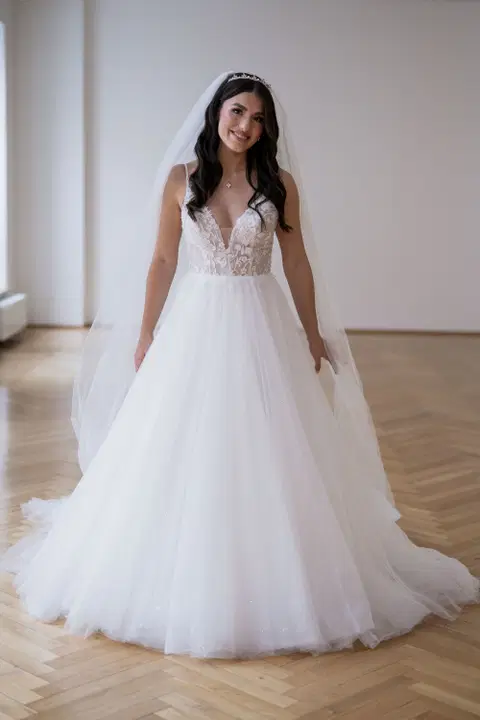 Larissa New Version wedding dress by Fan Xia, A-line, tulle
