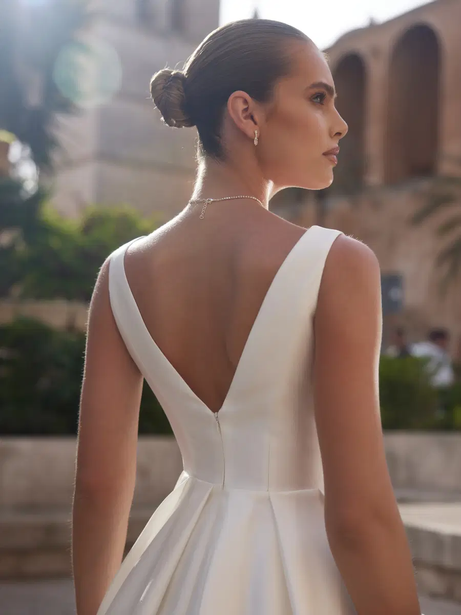 IDALIA by Bianco Evento - view 4 of 5