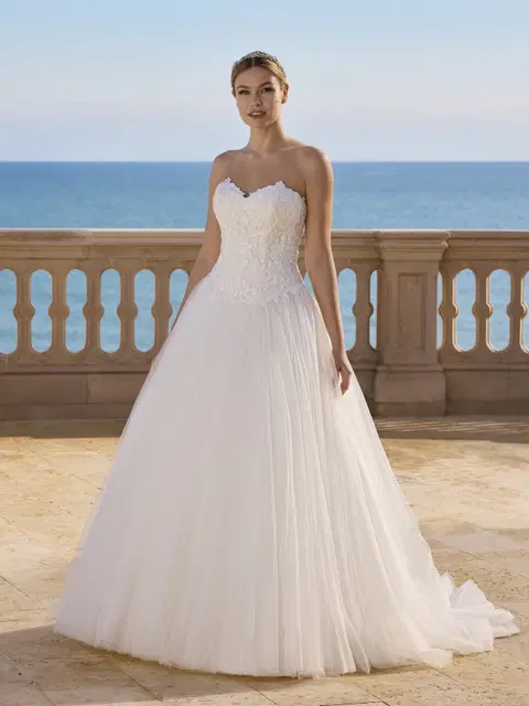 Jazzley wedding dress by Ladybird, princess, tulle