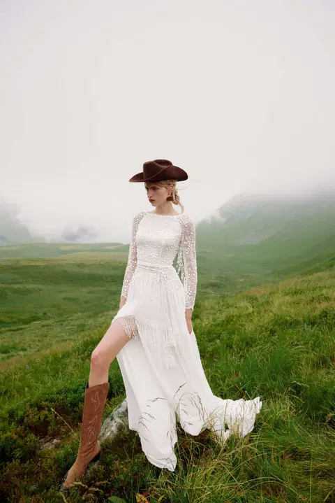 Jules Michelet wedding dress by Ariamo Boho, trumpet, chiffon