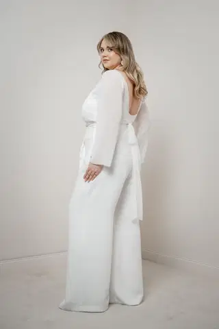 Top Beeke Curvy by noni - view 3 of 8