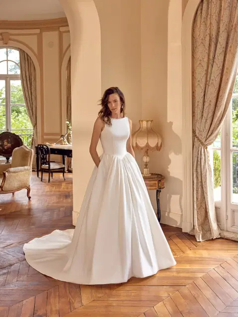 Mckenna wedding dress by Justin Alexander, ball gown, mikado