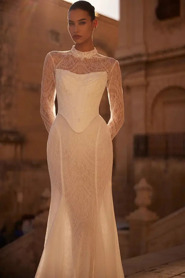 Jacline by Anne Mariée - view 10 of 10