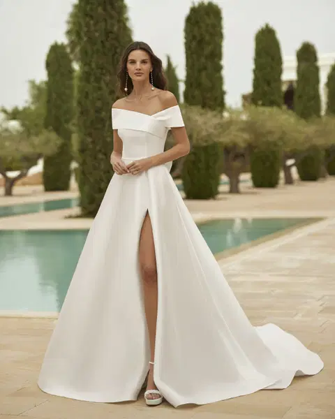 Sulina wedding dress by Adriana Alier, A-line, mikado