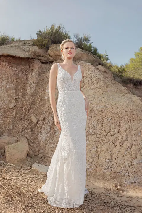 Style DT301 wedding dress by Duett, mermaid, lace