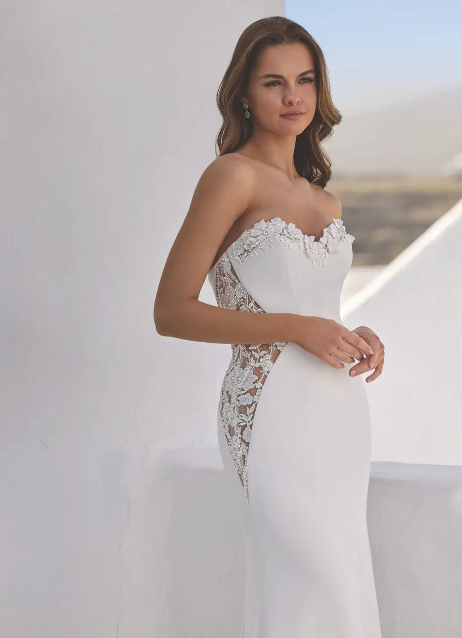 Elsinore by Enzoani - view 4 of 5