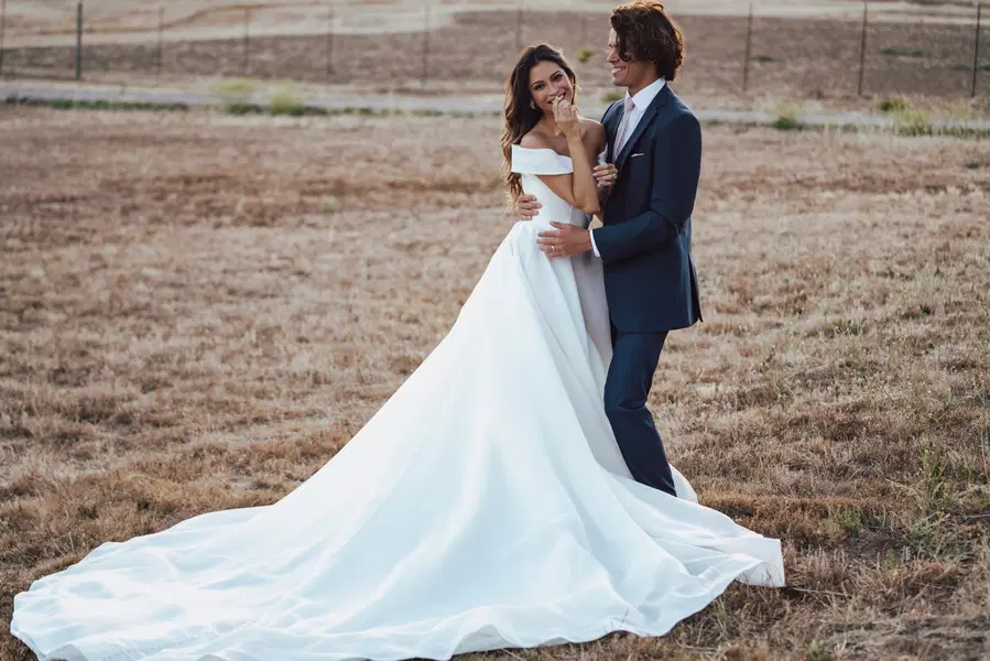 R3602 by Allure Romance - view 8 of 8
