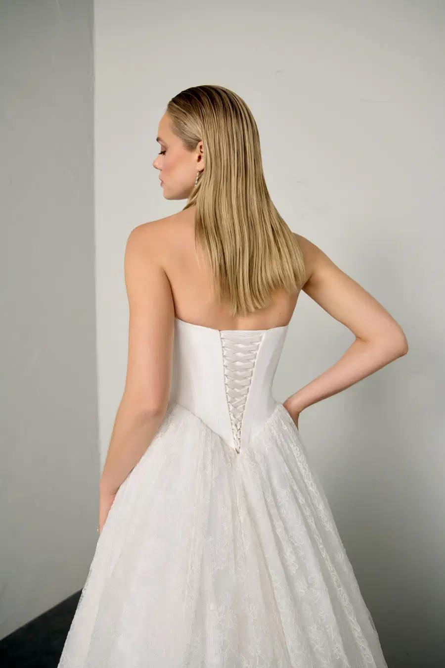 Sable by Justin Alexander Signature - view 4 of 5