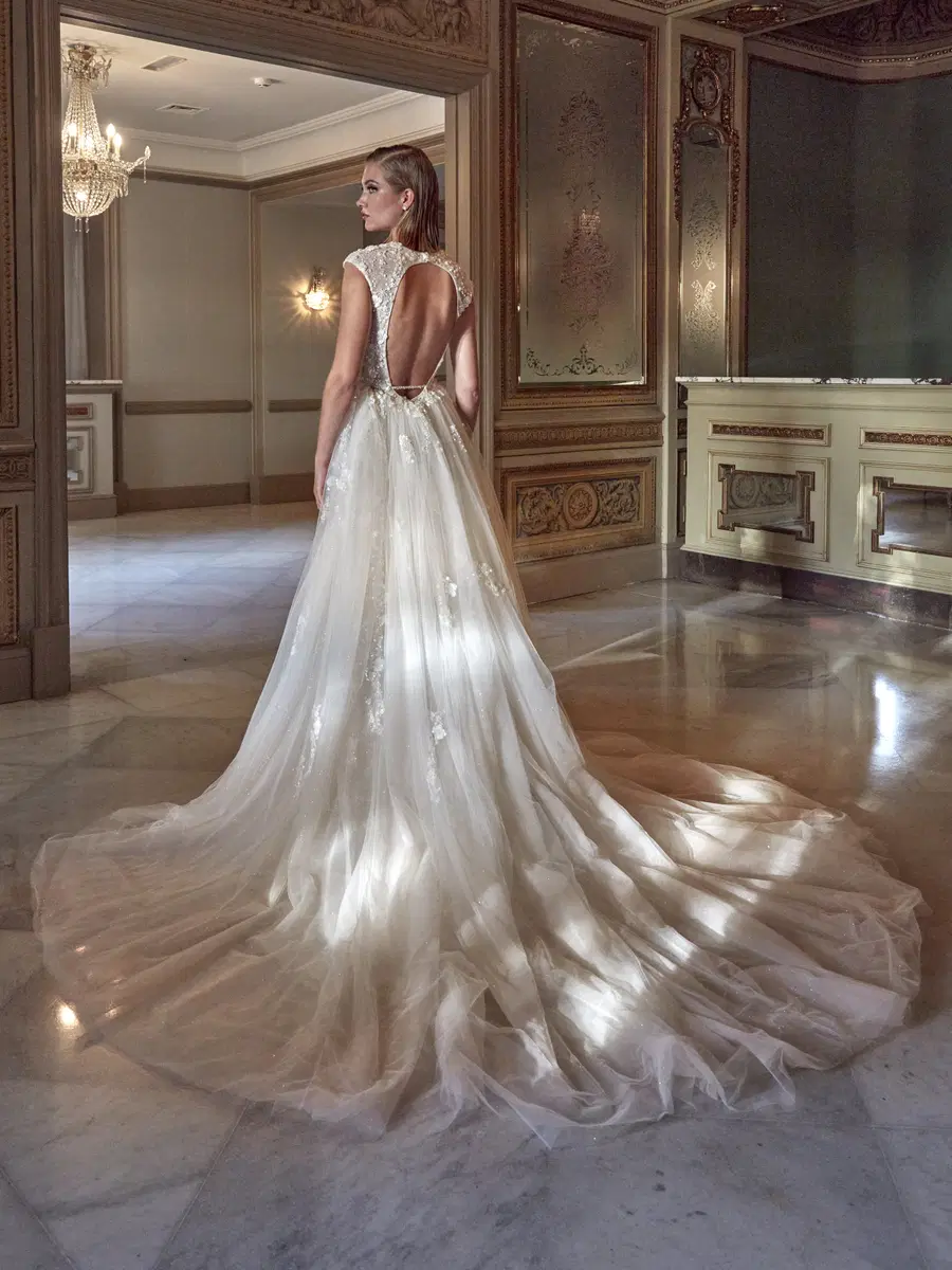 GESSAMI by Pronovias Privée - view 2 of 3