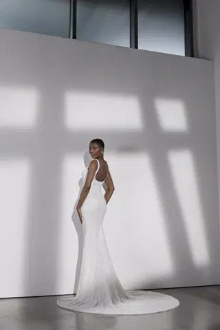 Marlyebone by Avenue by Josephine Scott - view 4 of 6