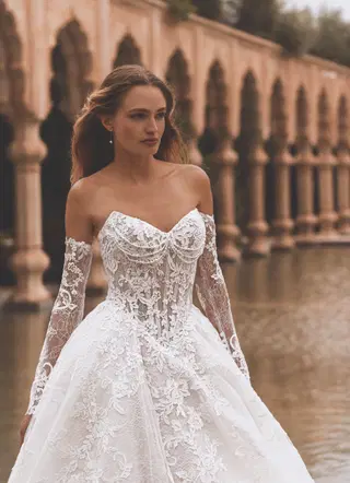 Valen by Enzoani - view 3 of 8