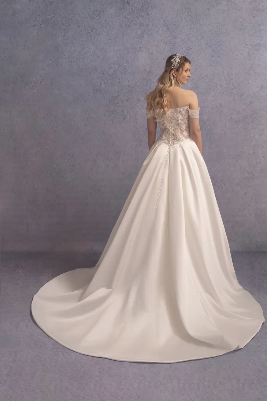 Octavia by Donna Salado Bridal - view 3 of 4