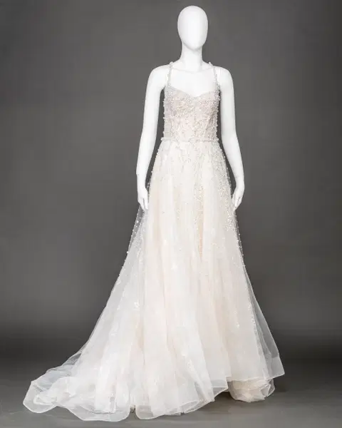 Perle Manican trouwjurk van Mr. & Mrs. Huebner