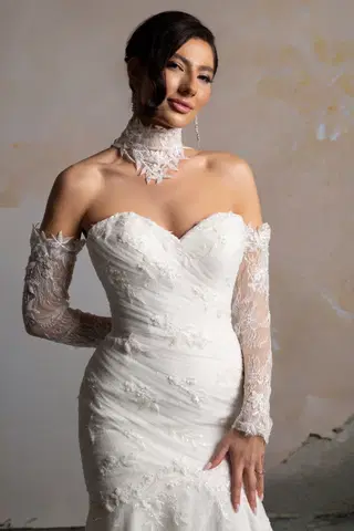 Bethany by Donna Salado Bridal - view 6 of 7