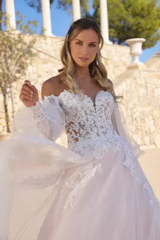 Aziza by Azuree Bridal - view 3 of 5